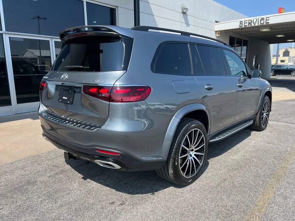 New 2026 Mercedes-Benz GLS 580 4MATIC image 5