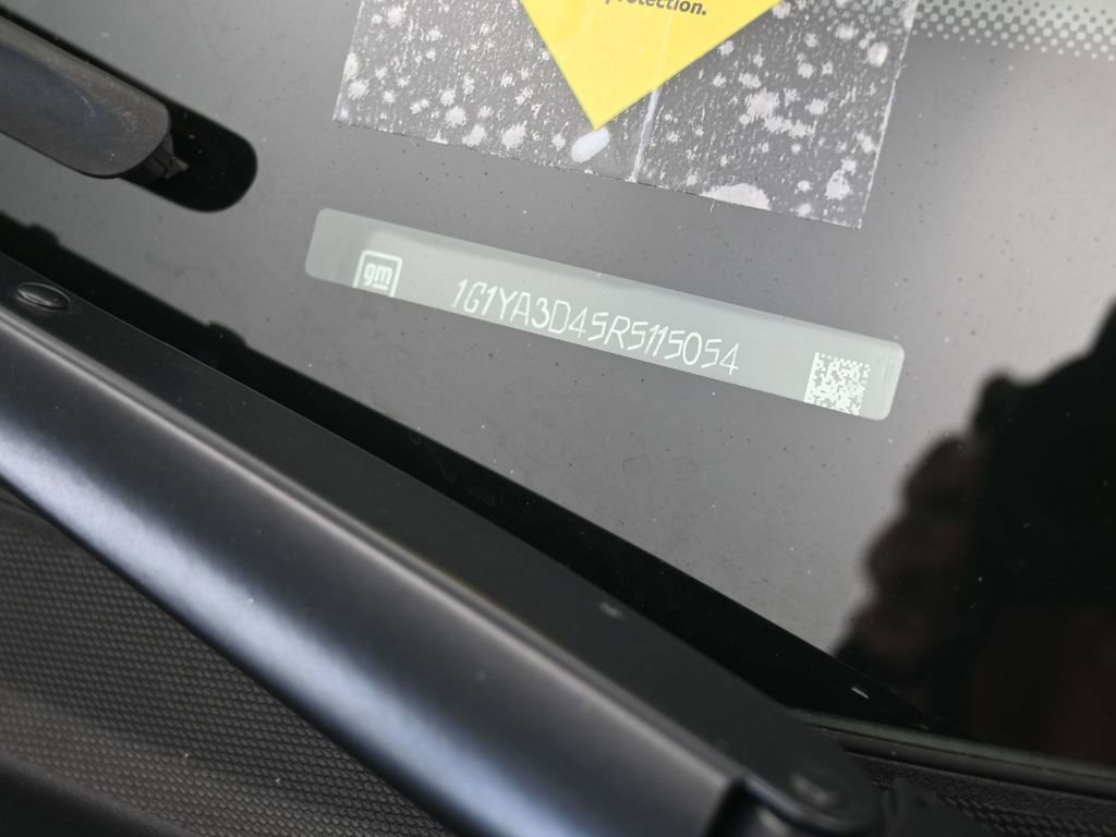 Used 2024 Chevrolet Corvette Stingray Convertible w/ 1LT image 18