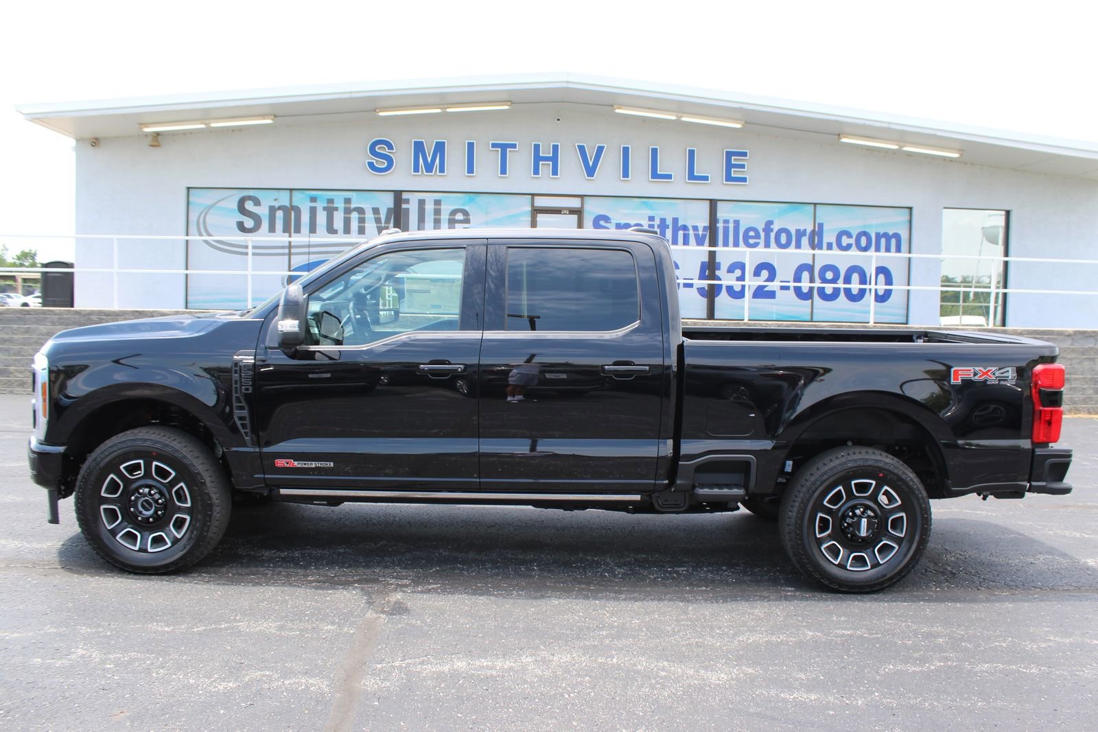 New 2025 Ford F250 Platinum image 2