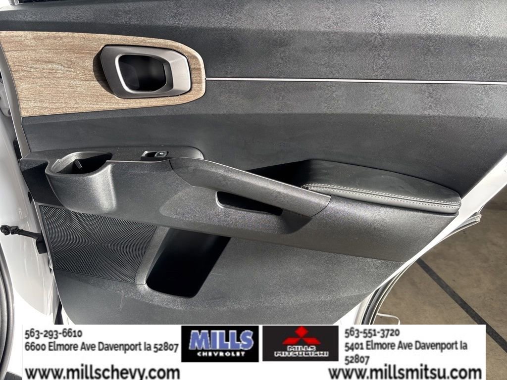 Used 2021 Kia Sorento EX w/ EX AWD X-Line Package image 16