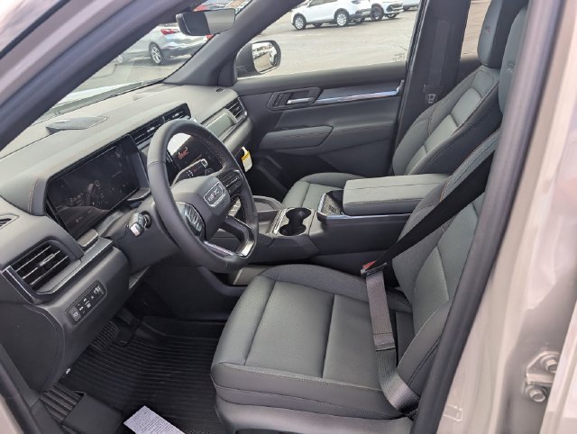New 2027 GMC Terrain AT4 w/ Convenience Package III AWD/4WD image 15