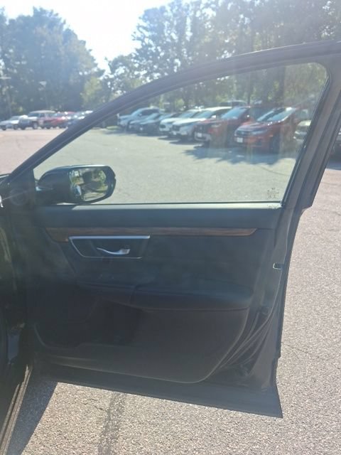 Used 2018 Honda CR-V Touring image 19