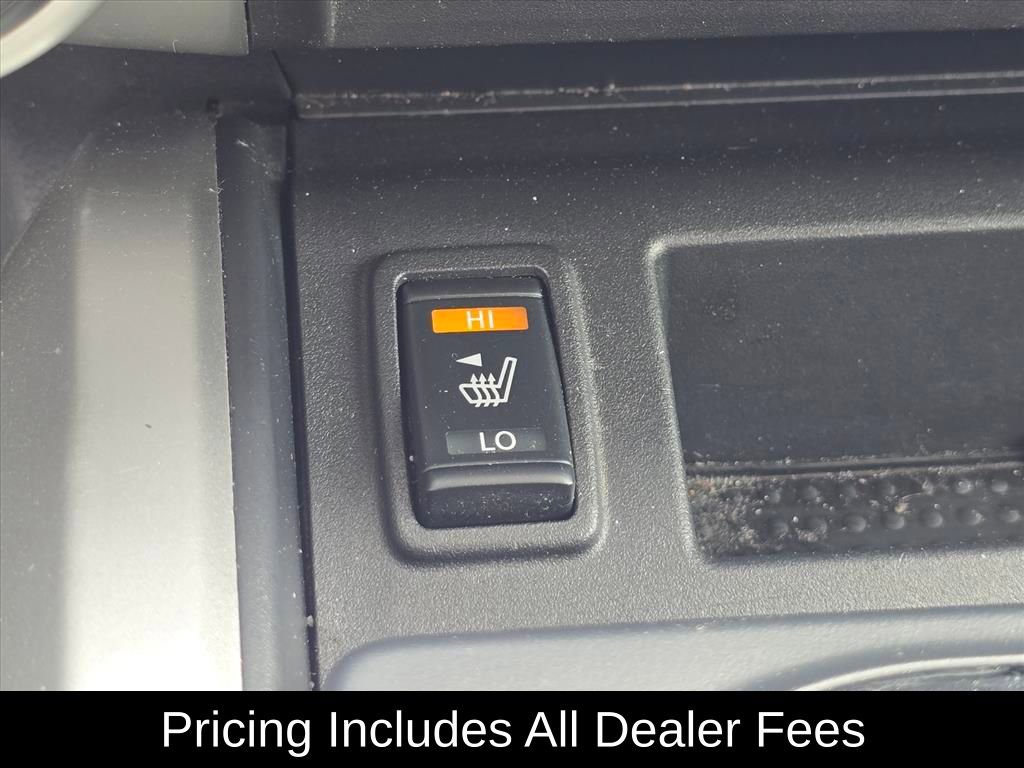 Used 2020 Nissan Titan SV w/ SV Convenience Package AWD/4WD image 22