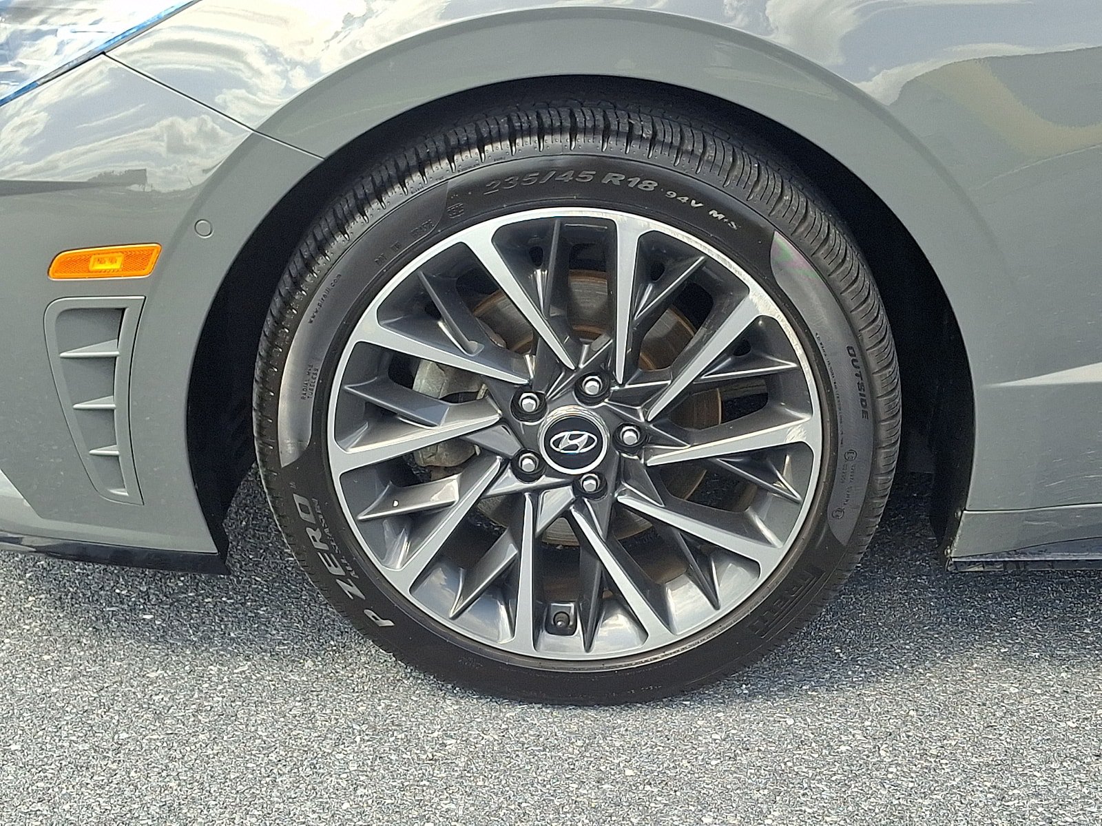 Used 2021 Hyundai Sonata Limited w/ Preferred Accessory Package FWD image 9