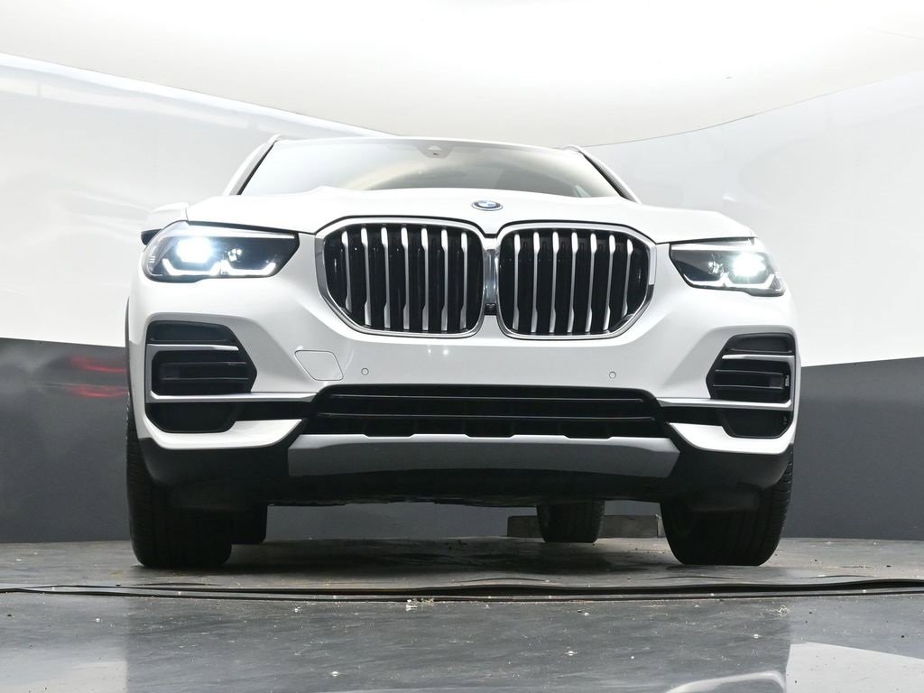 Certified 2022 BMW X5 xDrive45e w/ Premium Package image 48