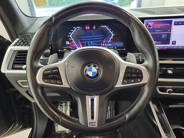 Used 2024 BMW X7 M60i AWD/4WD image 28