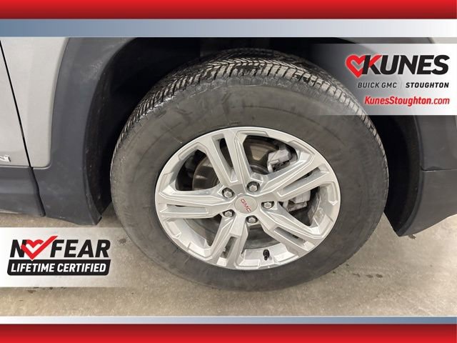 Used 2024 GMC Terrain SLE image 10