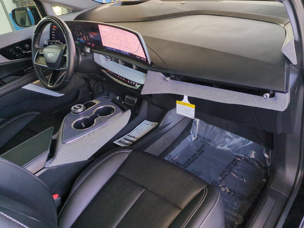 Used 2026 Cadillac Optiq Sport 2 w/ LPO, Floor Liner Package RWD image 36