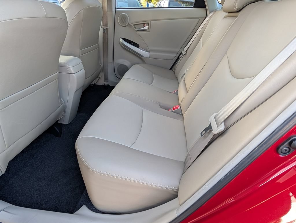 Used 2015 Toyota Prius Four FWD image 19