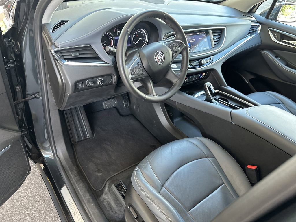 Used 2021 Buick Enclave Essence FWD image 12