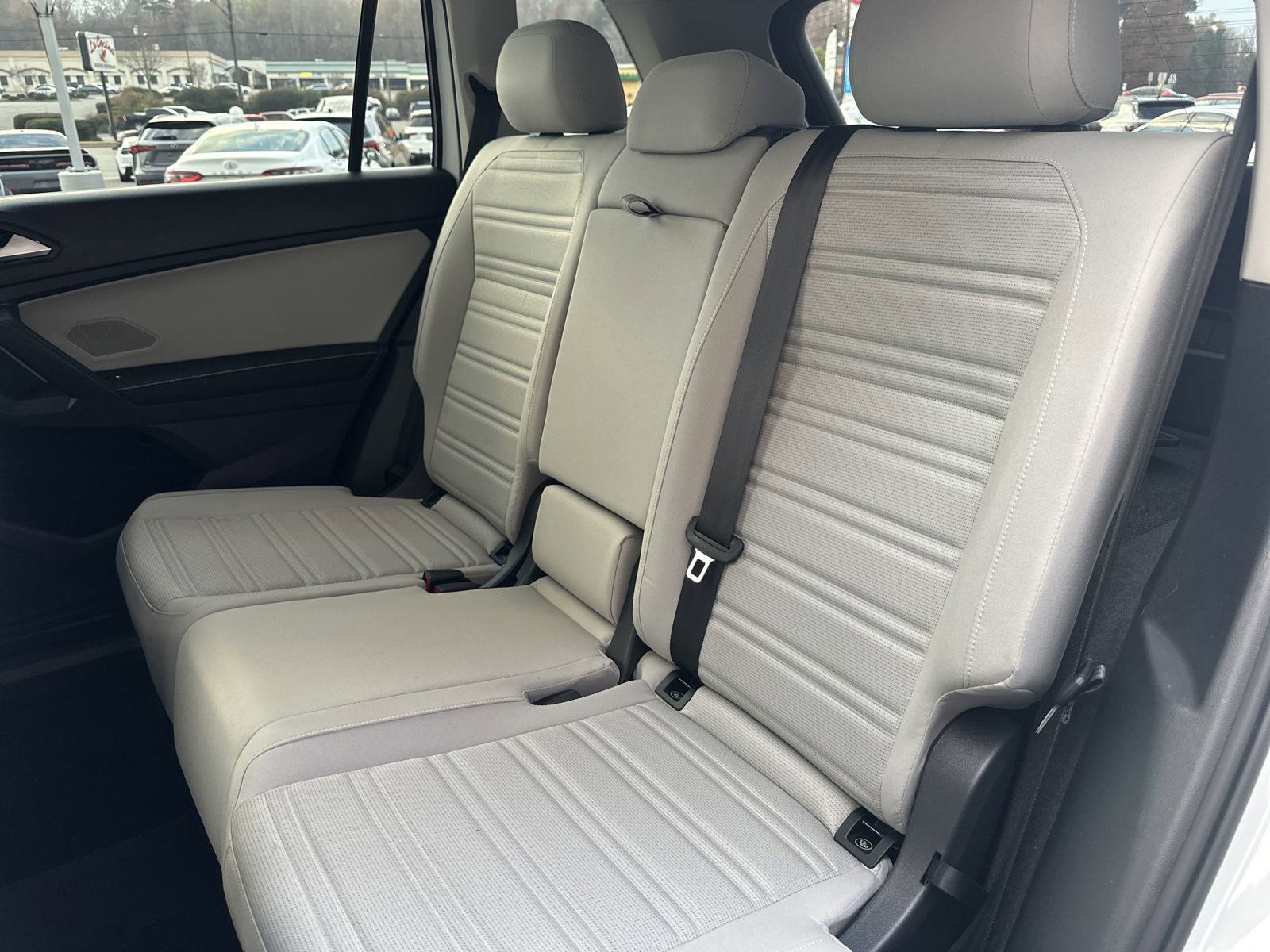 Used 2022 Volkswagen Tiguan S image 22