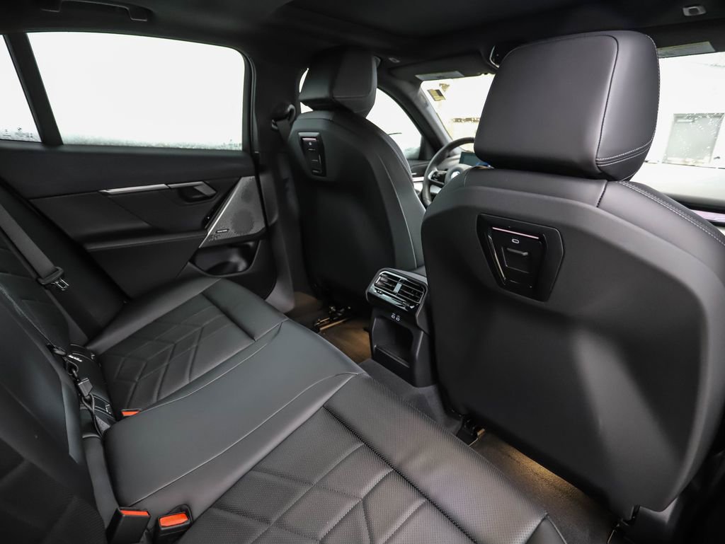 Used 2026 BMW i5 eDrive40 w/ M Sport Package image 26