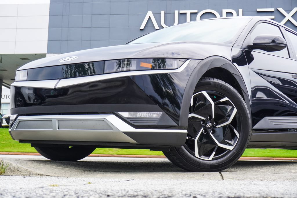 Used 2023 Hyundai Ioniq 5 SE RWD image 2