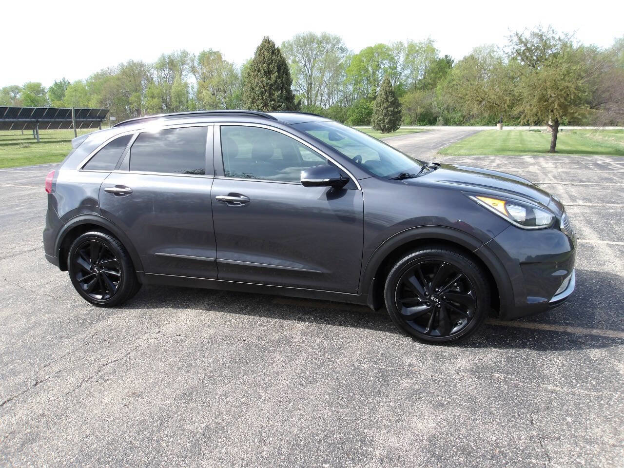 Used 2018 Kia Niro EX w/ EX Touring Graphite Edition