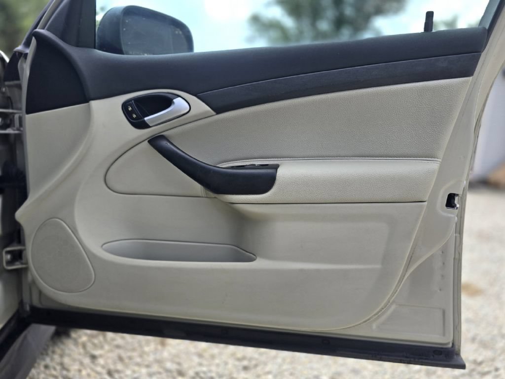 Used 2005 Saab 9-3 Linear FWD image 22