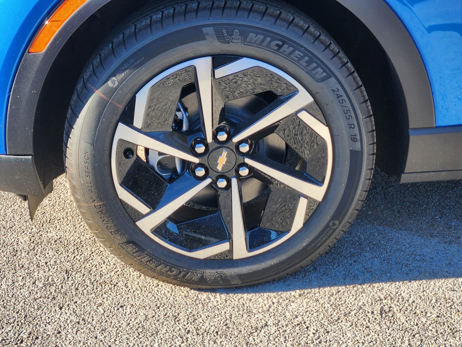 New 2026 Chevrolet Equinox EV LT image 8