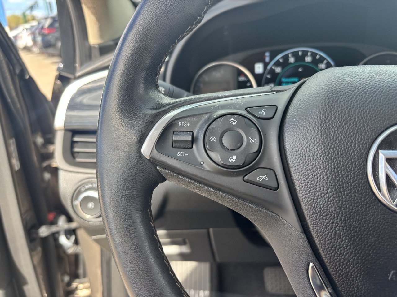 Used 2017 Buick Envision Premium AWD/4WD image 25