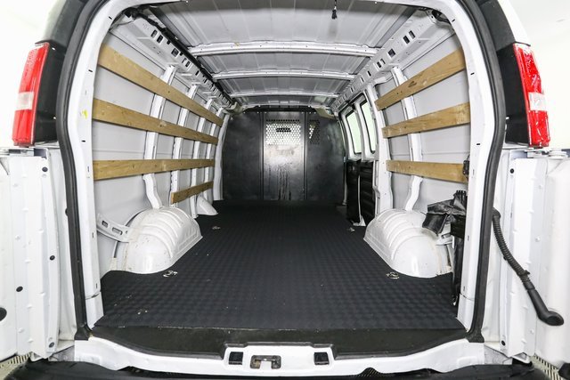 Used 2024 Chevrolet Express 2500 image 10