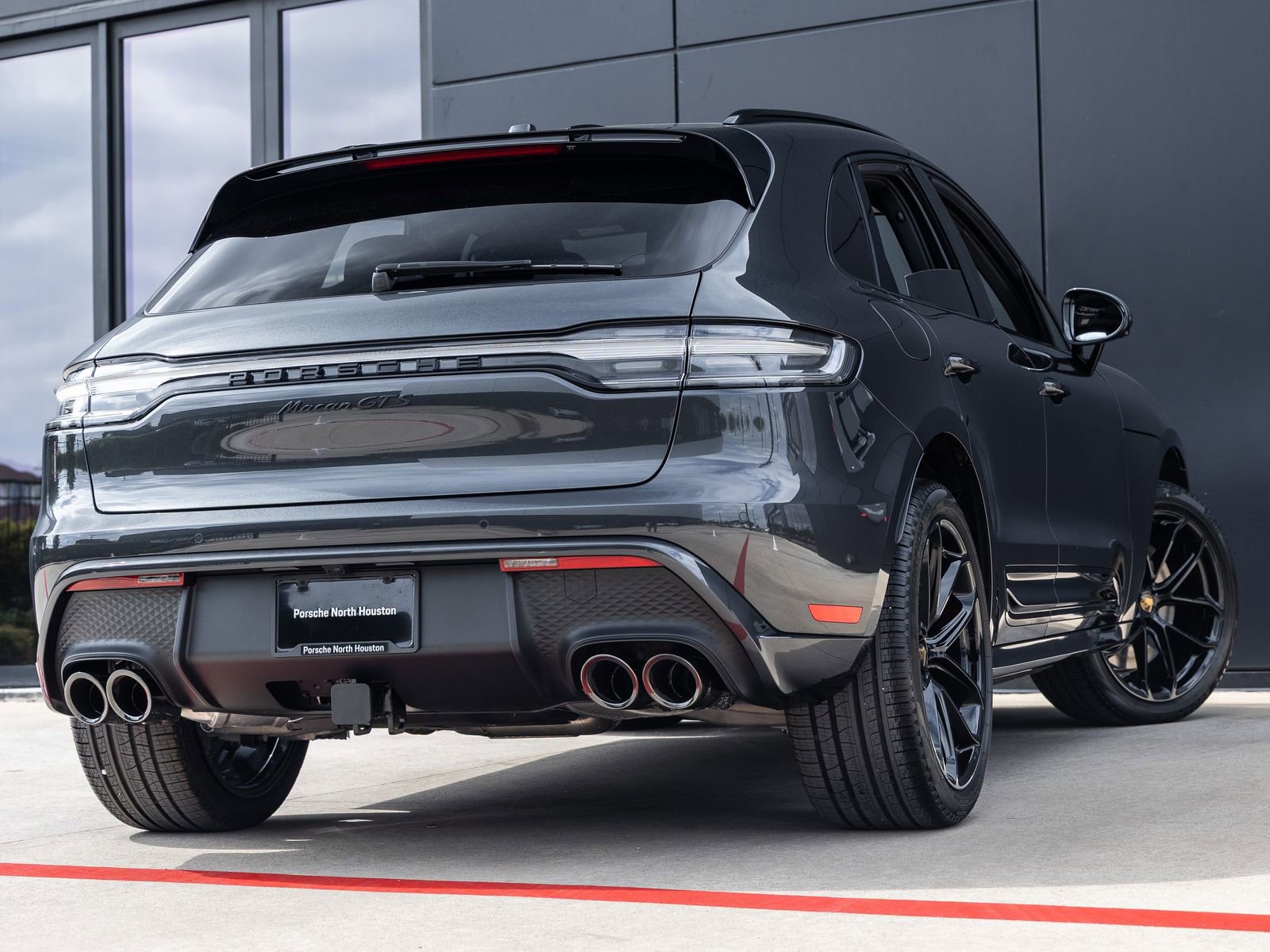 New 2026 Porsche Macan GTS AWD/4WD image 11