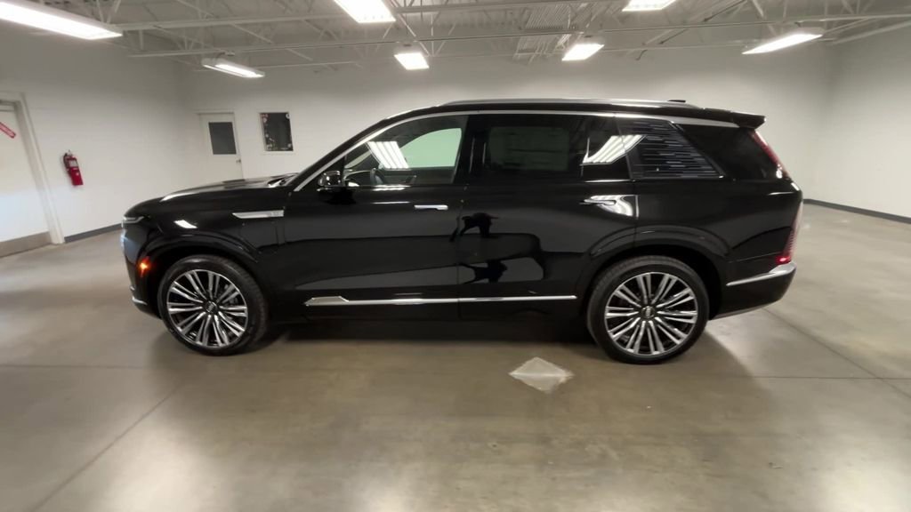 New 2026 Cadillac Vistiq Premium Luxury image 43