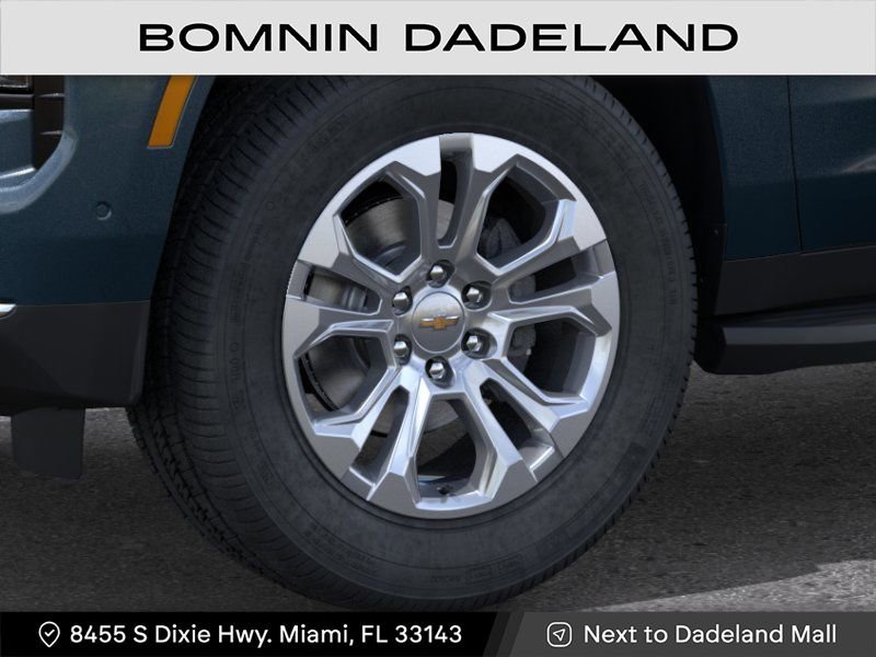 New 2026 Chevrolet Suburban LT RWD image 9