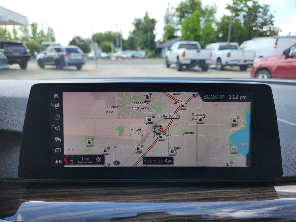 Used 2019 BMW 530i w/ Convenience Package RWD image 17