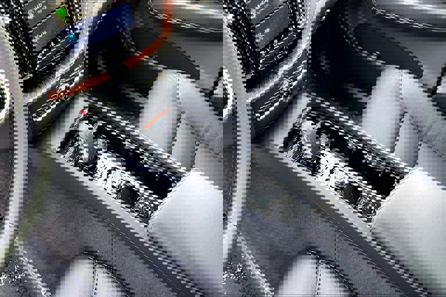 Certified 2023 Volvo XC60 B5 Plus image 15