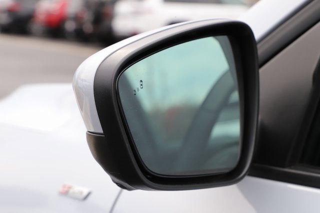 Used 2025 Ford Escape ST-Line Elite w/ Premium Technology Package image 12