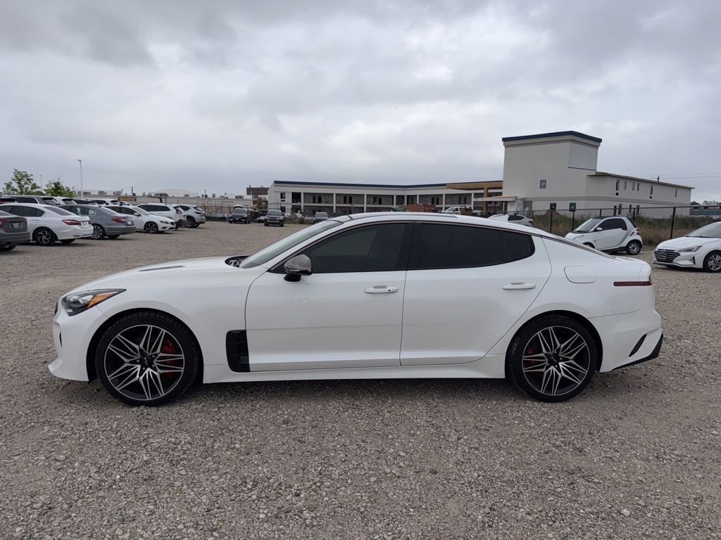 Used 2022 Kia Stinger GT2 image 16