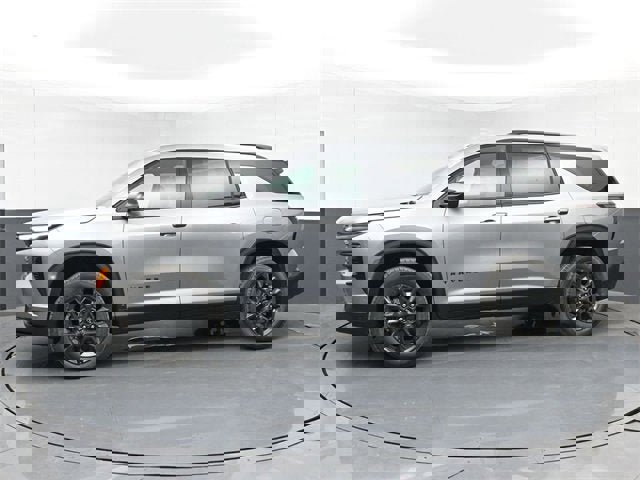 New 2026 Chevrolet Traverse LT w/ Enhanced Driving Package image 11