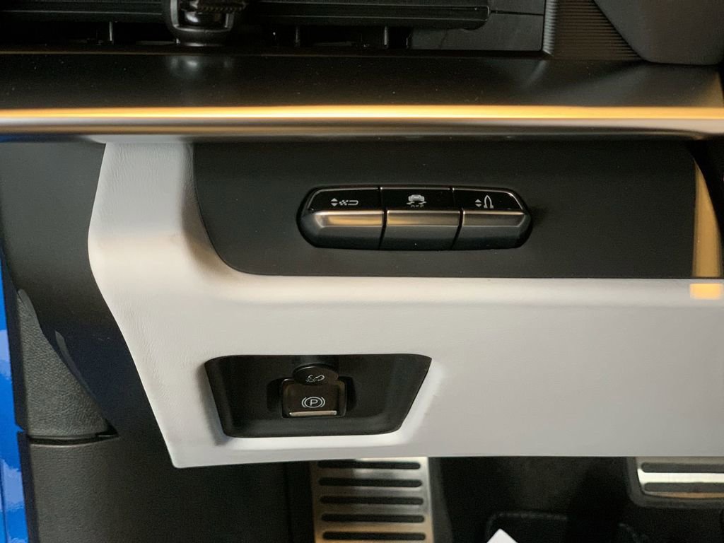 New 2026 Chevrolet Corvette ZR1 w/ ZR1 Carbon Fiber Aero Package image 15