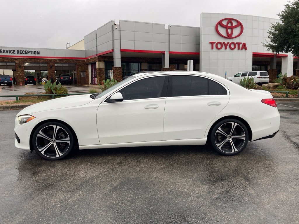 Used 2024 Mercedes-Benz C 300 Sedan image 5