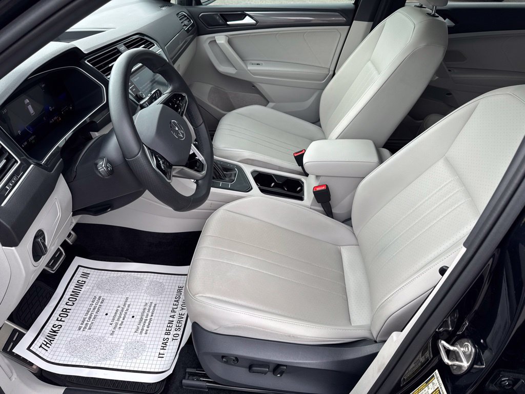 Certified 2024 Volkswagen Tiguan SE R-Line FWD image 13