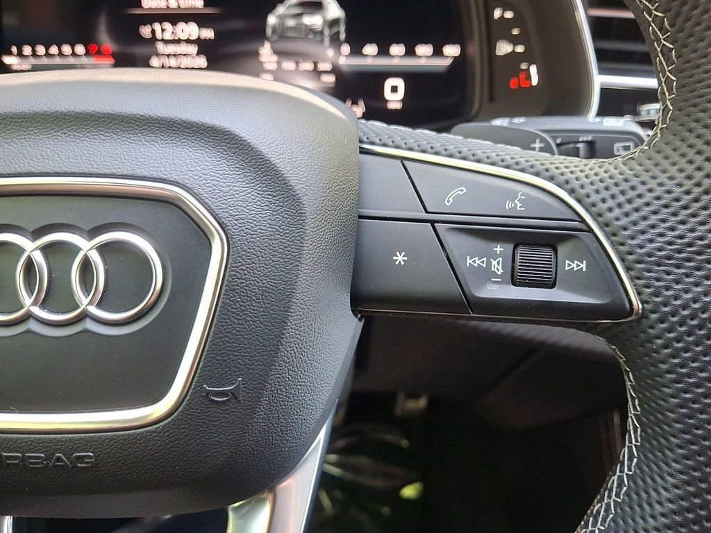 Used 2024 Audi SQ8 Prestige w/ Prestige Package image 18