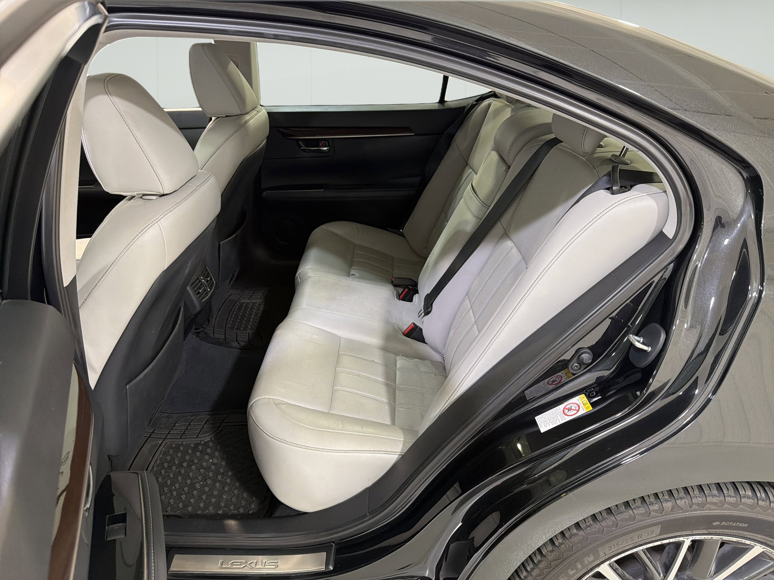 Used 2017 Lexus ES 350 w/ Luxury Package FWD image 11