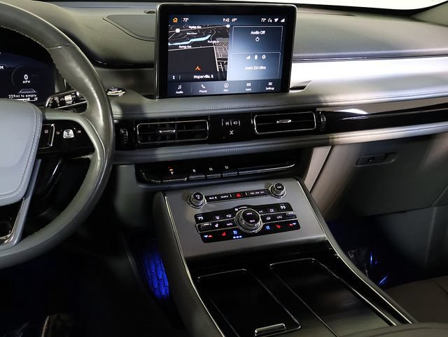 Used 2020 Lincoln Aviator Reserve w/ Equipment Group 201A AWD/4WD image 17