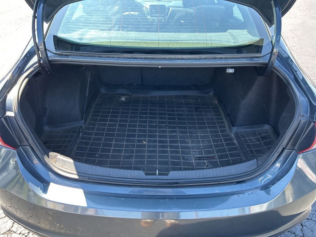 Used 2019 Chevrolet Malibu LT FWD image 33