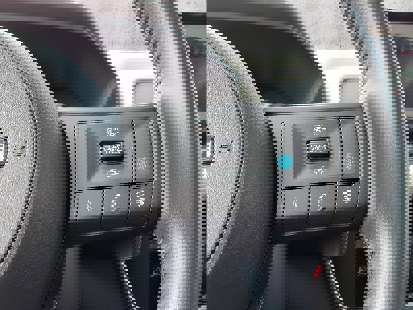 Used 2024 Nissan Rogue SV w/ SV Premium Package image 22