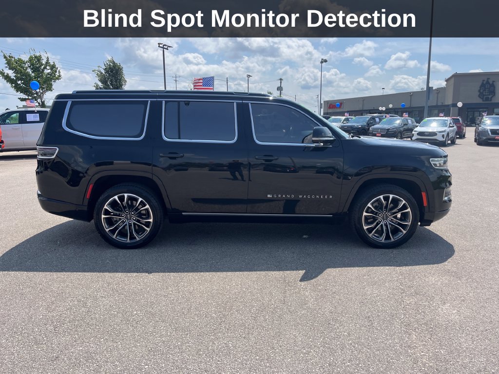 Used 2022 Jeep Grand Wagoneer Series III w/ Rear Seat Video Group 1 AWD/4WD image 8