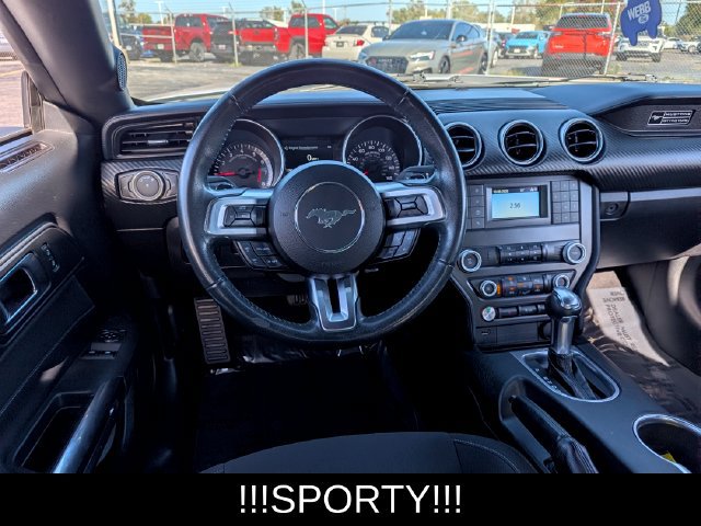 Used 2020 Ford Mustang Coupe RWD image 23
