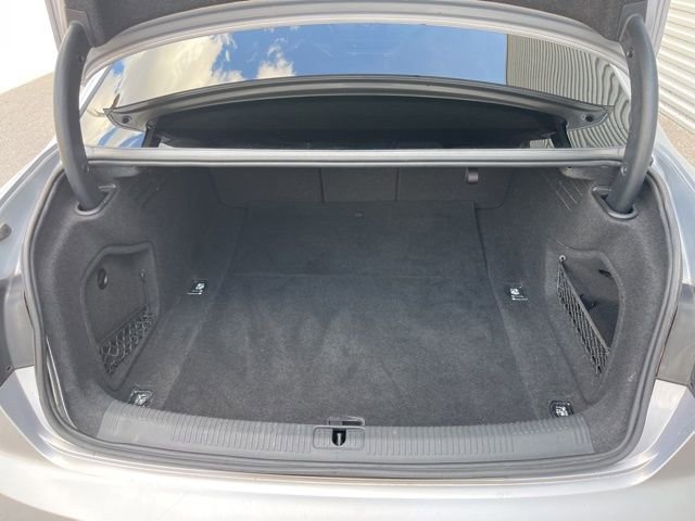 Used 2019 Audi A4 2.0T Premium image 30