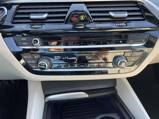 Used 2022 BMW 530i w/ M Sport Package image 28