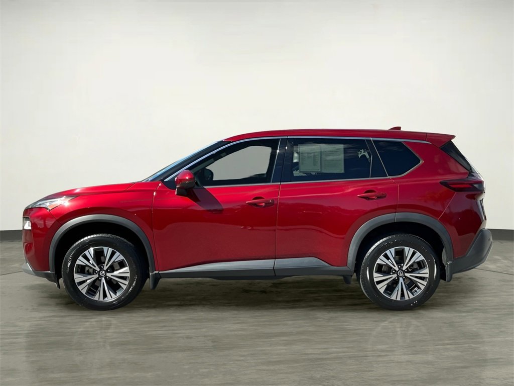 Used 2021 Nissan Rogue SV image 3