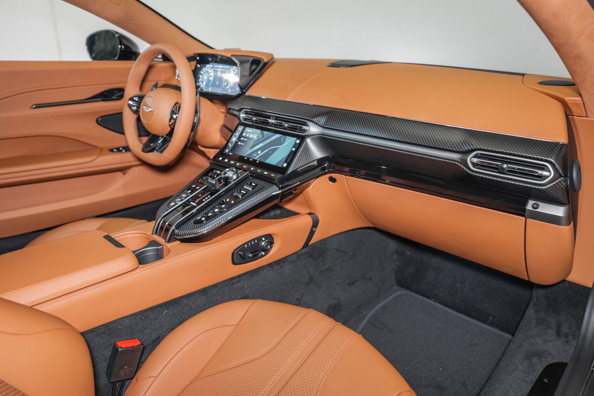 New 2026 Aston Martin V8 Vantage Coupe image 15