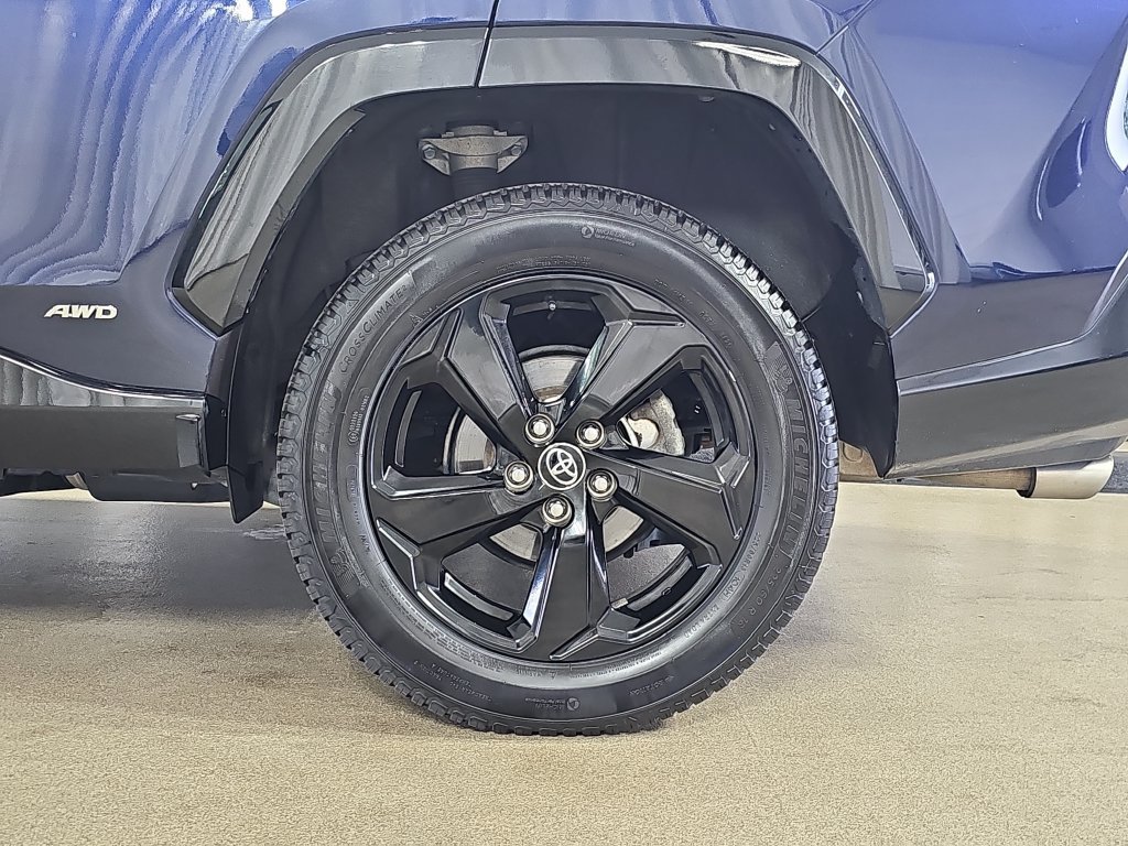 Used 2020 Toyota RAV4 XSE AWD/4WD image 40