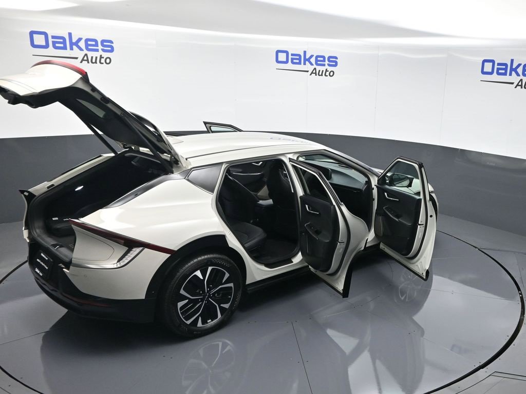 Certified 2022 Kia EV6 Wind w/ Wind Technology Package image 58