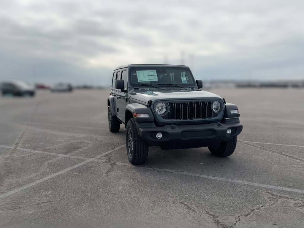 New 2025 Jeep Wrangler Sport S image 17