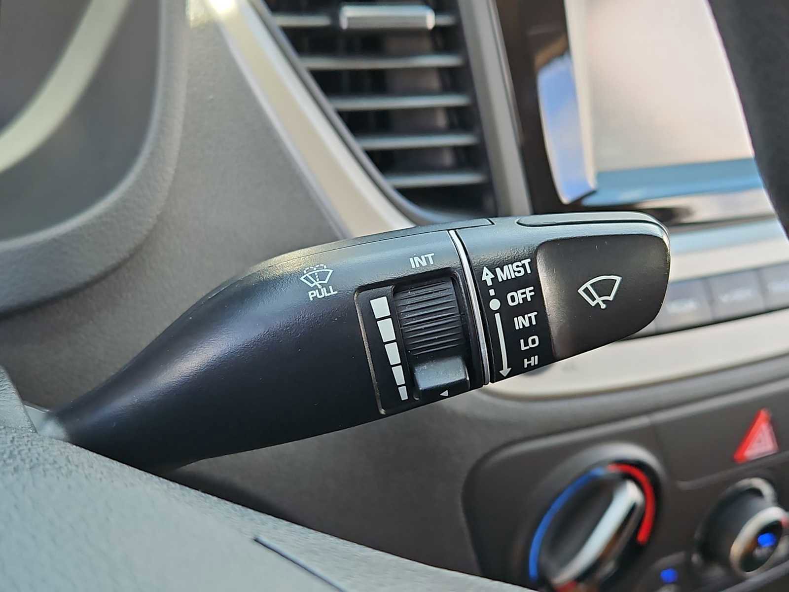 Used 2020 Hyundai Accent SE FWD image 24