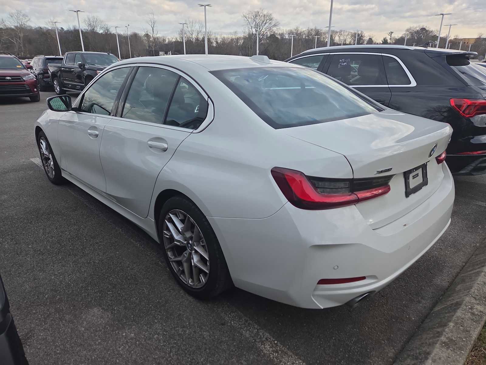 Used 2025 BMW 330i xDrive Sedan image 6