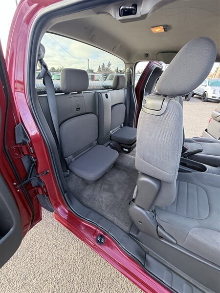Used 2009 Nissan Frontier XE w/ XE Preferred Pkg RWD image 17